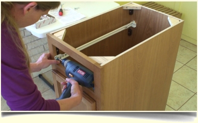 Rta Ready To Assemble Kitchen Cabinets, How To Assemble A Cabinet