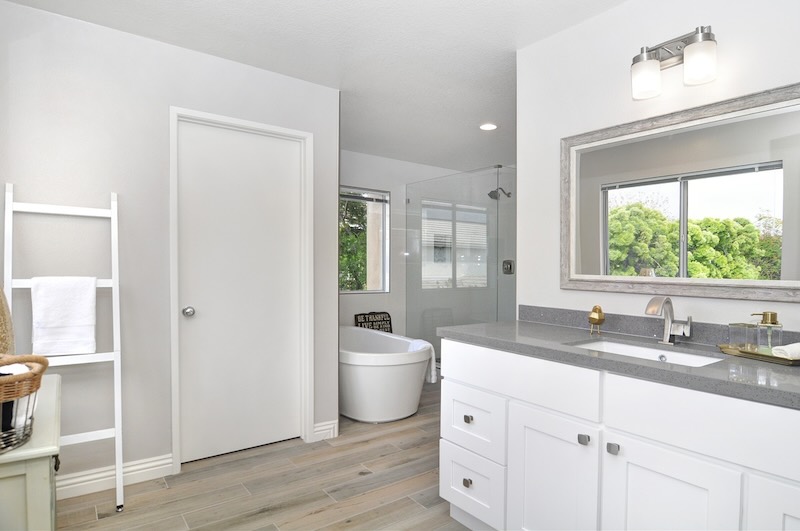 Modern Bathroom Cabinet Colors