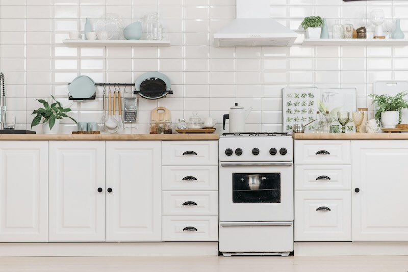 How to clean white kitchen cabinets