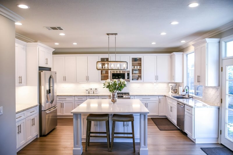 Flat Panel vs. Shaker Kitchen Cabinets