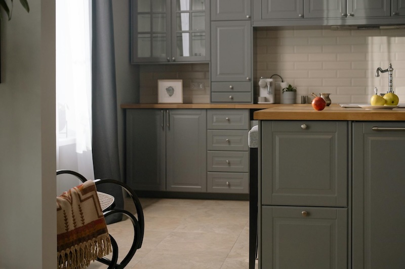 Modern Dark Gray Kitchen Cabinets